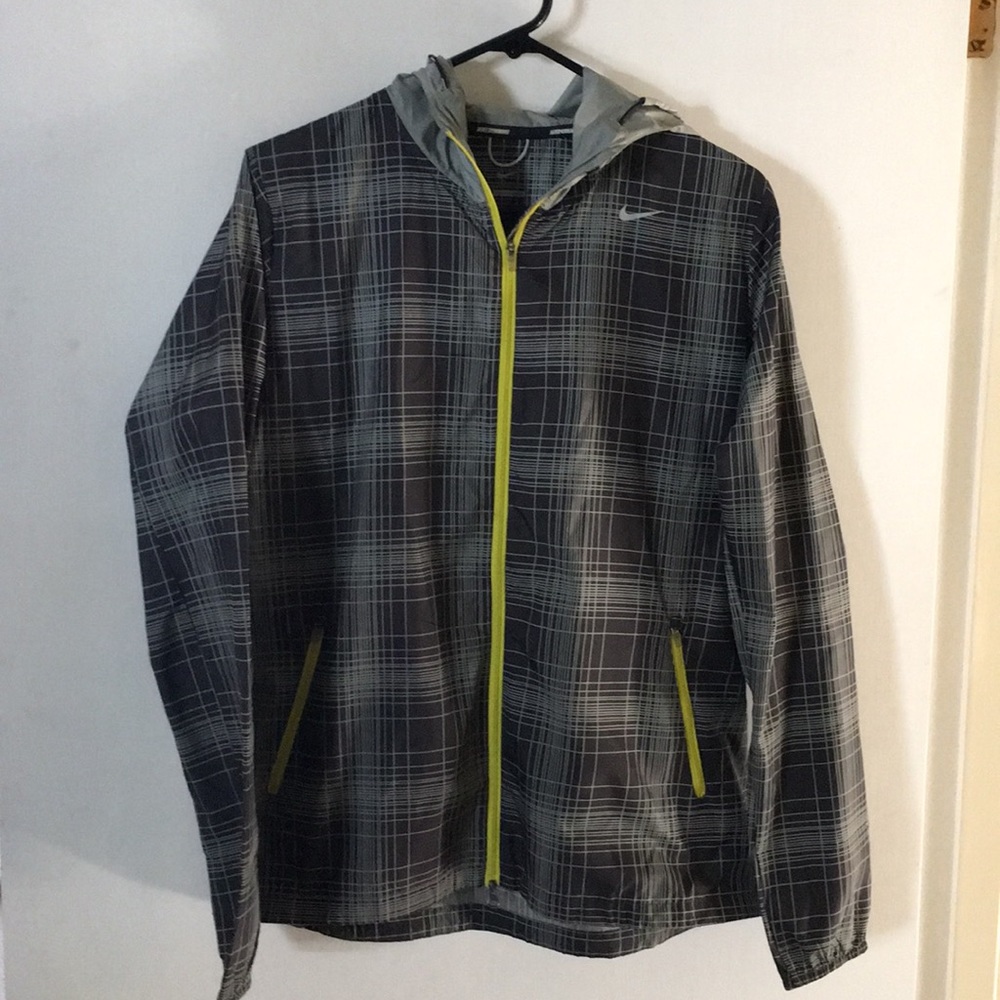 Nike windbreaker. Size MD